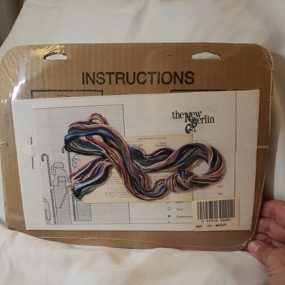 NIP Christmas Nativity Cross Stitch Heart Frame Embroidery Kit The New Berlin Co - Picture 4 of 4